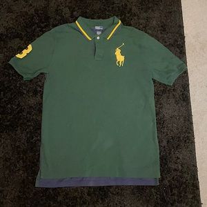Men’s Polo RL Custom fit Short sleeve polo shirt.